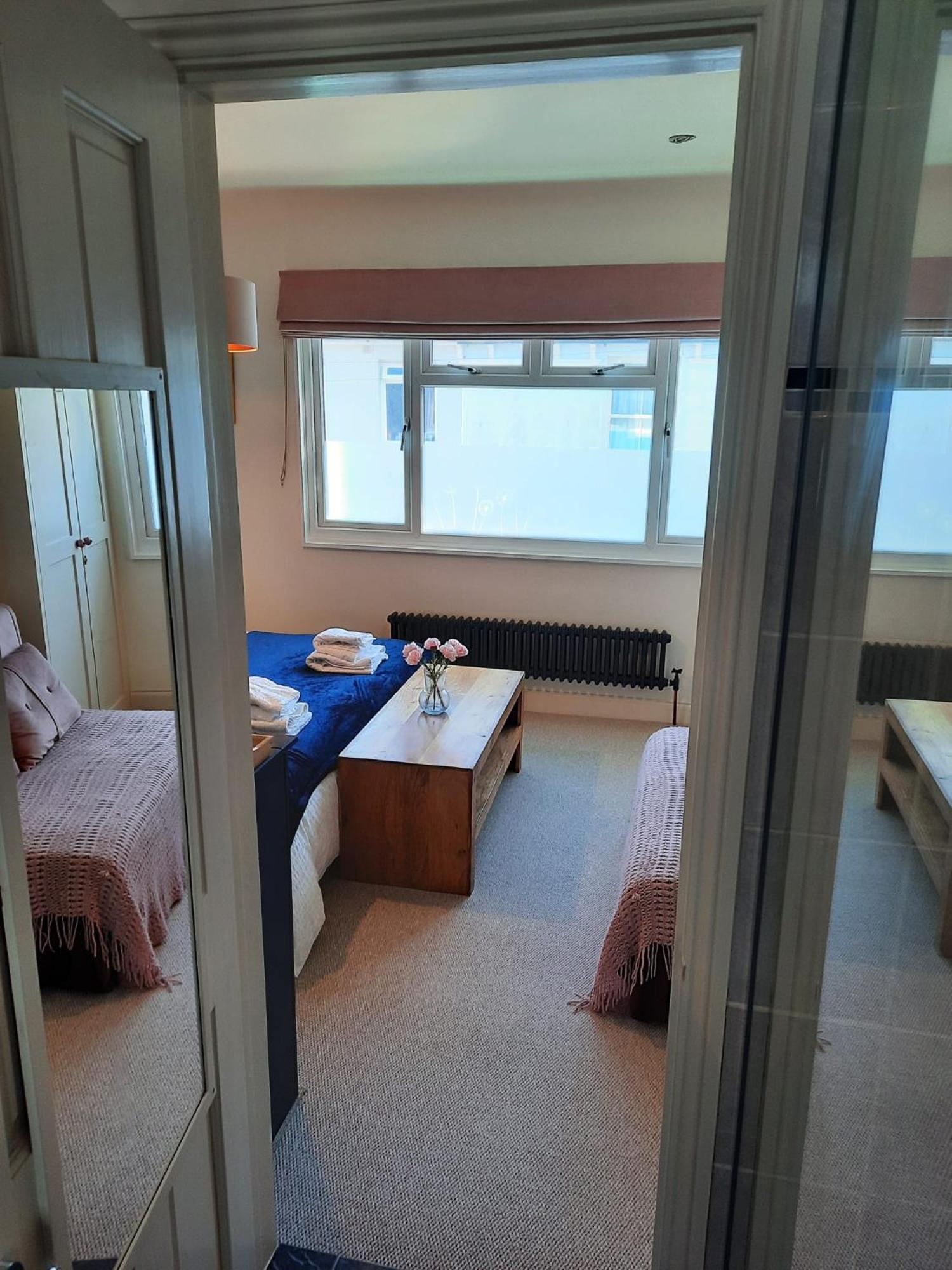 Super King Bedroom With Large Ensuite Brighton Eksteriør billede